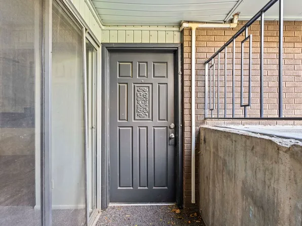 Christopher Village Apartments