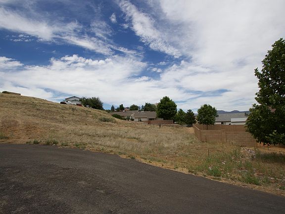 3rd image of 4481 Moccasin Cir