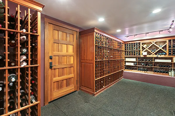 Sold by Compass | media 34