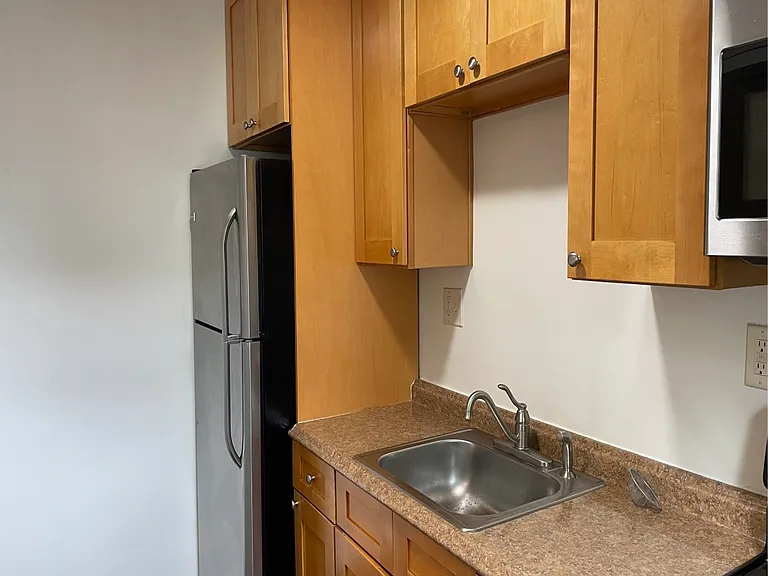 908 Hamilton Blvd #9 — Photo 4