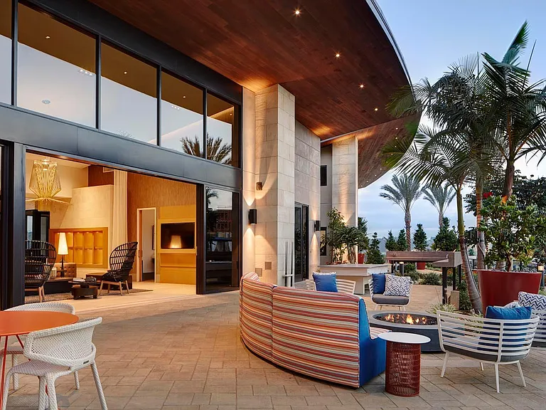 7921 Modern Oasis Dr — Photo 30