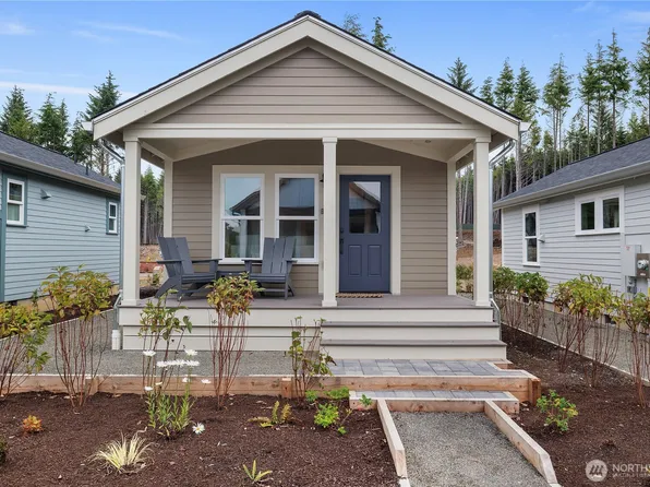 22 Bungalow Loop, Pacific Beach, WA 98571