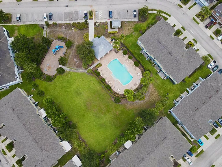 4912 White Sanderling Ct — Photo 32