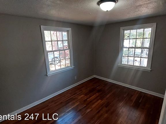 4th image of 1216 Pearson St