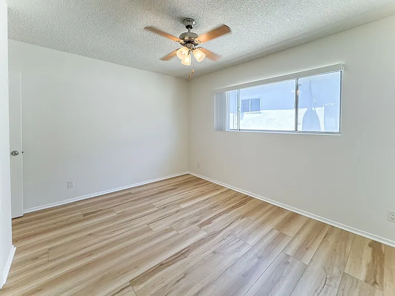 4051 Mclaughlin Ave — Photo 14