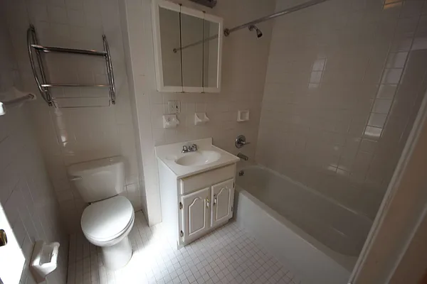 Rented by Waverly Realty Associates | media 6