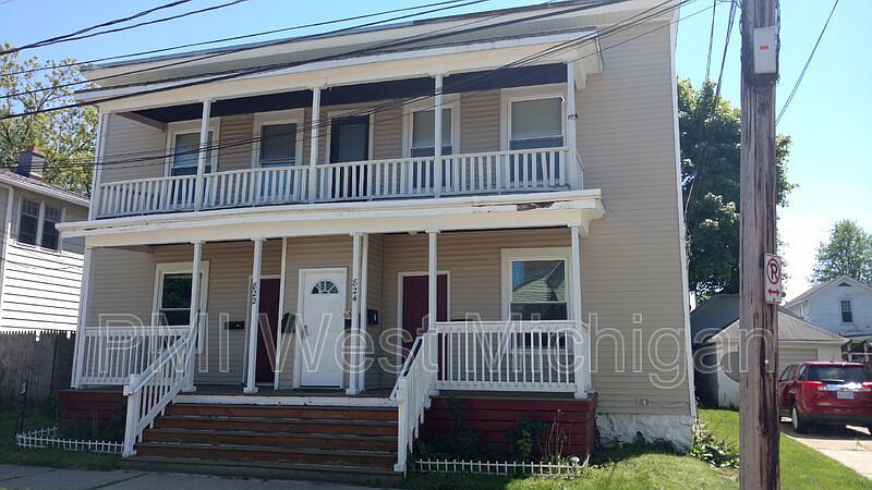 1st image of 822 Nagold St NW #1