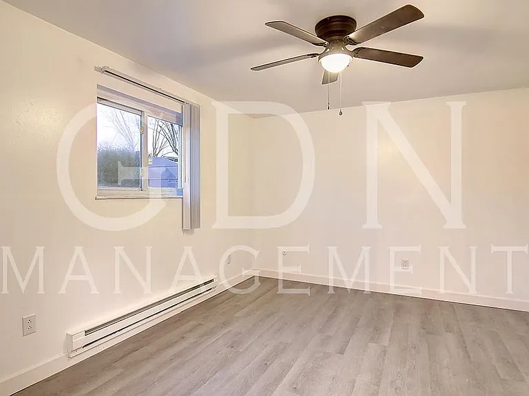 1077 Frederick Drive — Photo 11