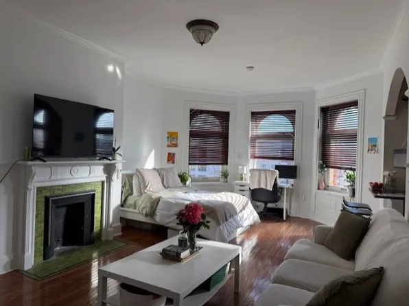 2517 Pennsylvania Ave NW, Washington, DC