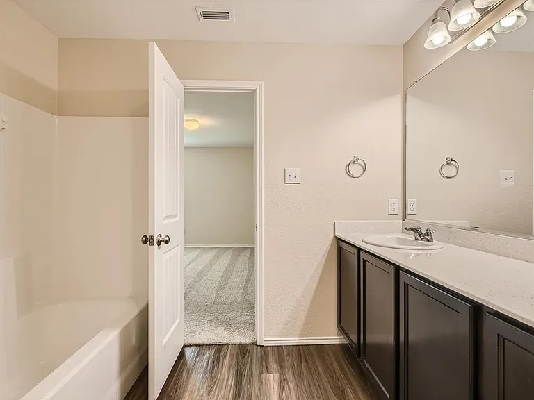 317 Blue Crow Ln — Photo 13