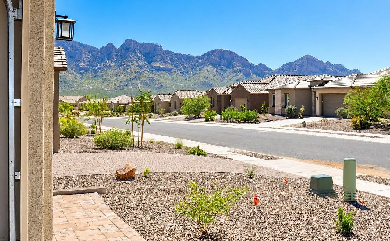 4 bed, 3.5 bath, 2697 sqft, $3,750 — Photo 3