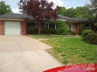 8619 S Laclede Station Rd, Saint Louis, MO 63123