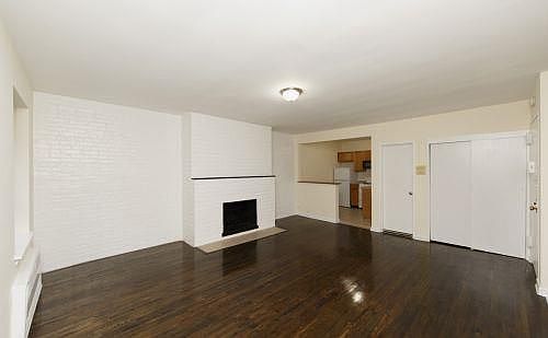 2nd image of 28 W 88th St APT 1A