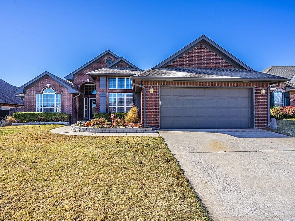 1st image of 15613 Hyde Parke Dr