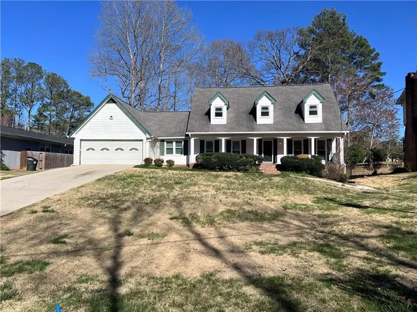 3750 Clubhouse Ln SE, Conyers, GA 30094