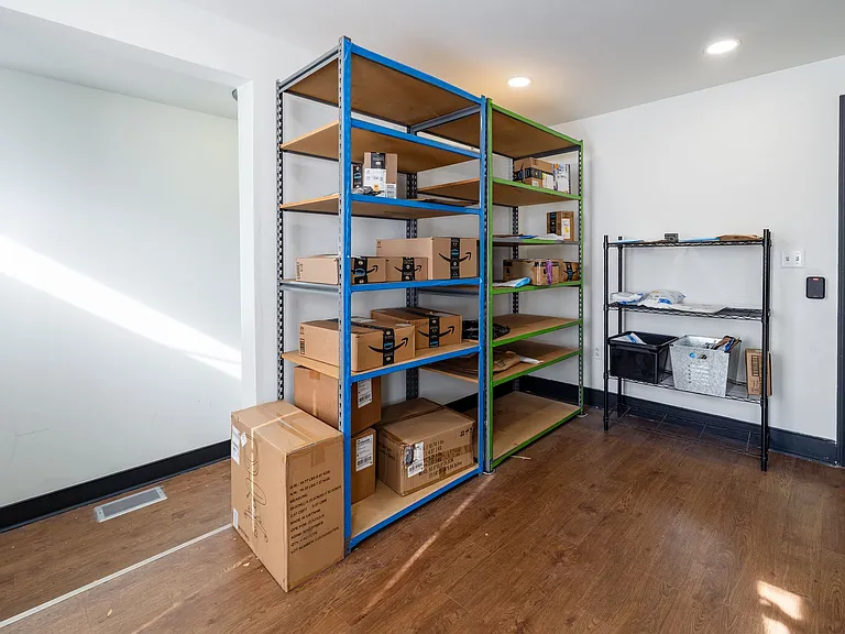 500 W Fayette St. — Photo 11