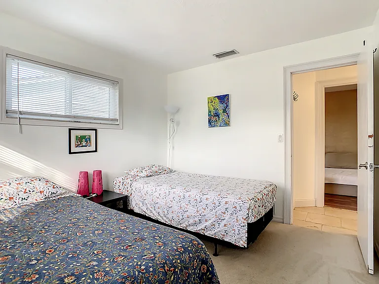 2437 Arapaho St — Photo 34