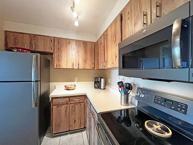 46 Veronese Ct — Photo 16