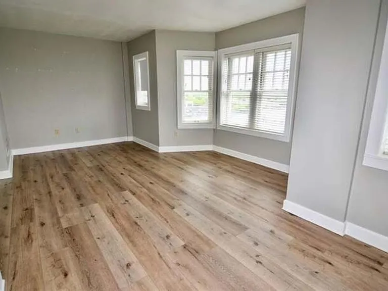 230 E 9th St #607 — Photo 3