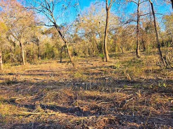 18503 Derrick Rd, Navasota, TX 77868