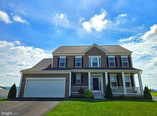 194 Ladysthumb Cir, Charles Town, WV 25414