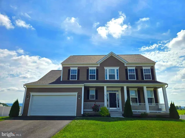 194 Ladysthumb Cir, Charles Town, WV 25414