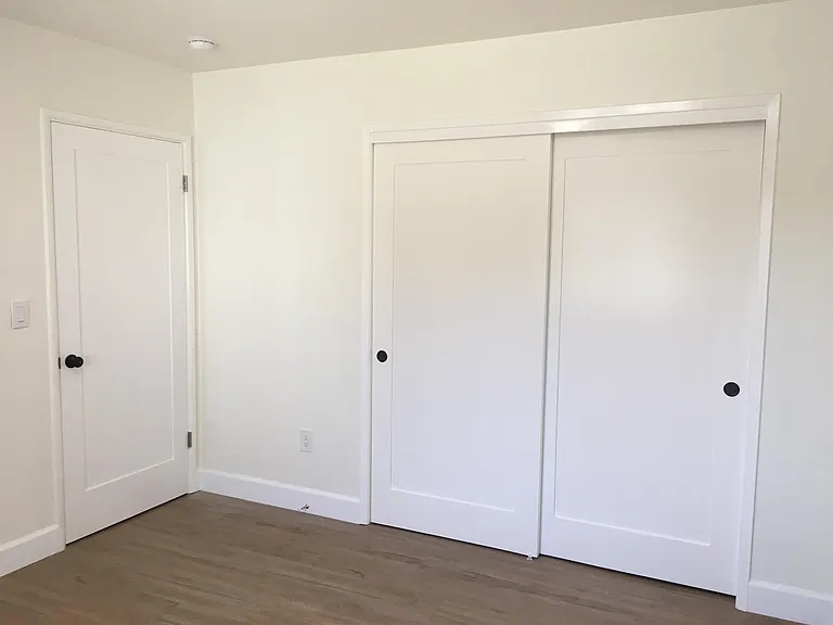 College Dr — Photo 5