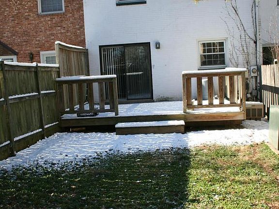 3rd image of 6331 Paddington Ln