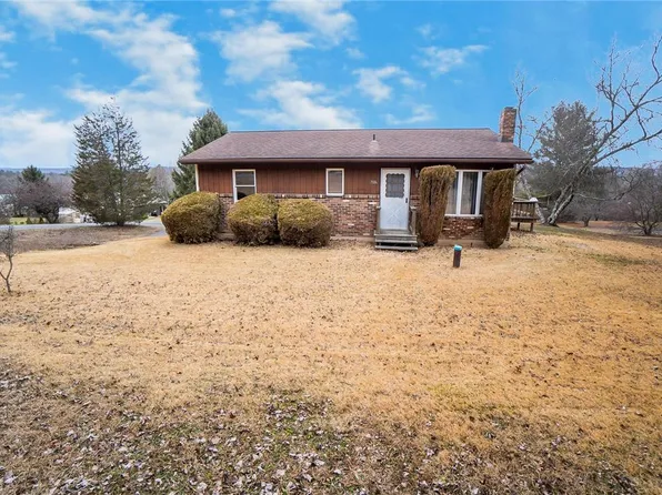 7106 Pine Ct, Kunkletown, PA 18058