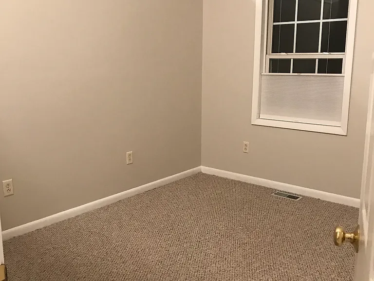 bedroom (has deep closet)