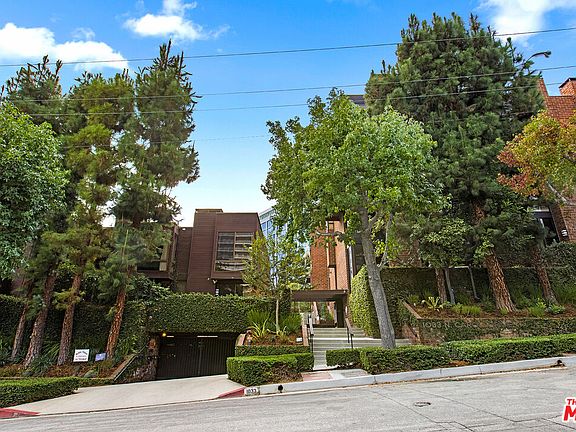 2nd image of 1033 Carol Dr APT 103