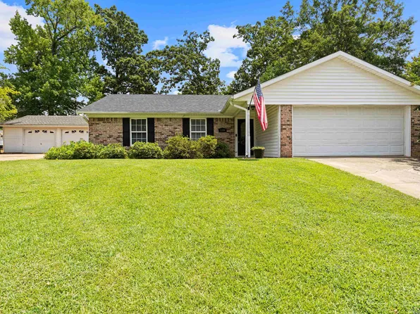 3804 French Dr, Longview, TX 75604