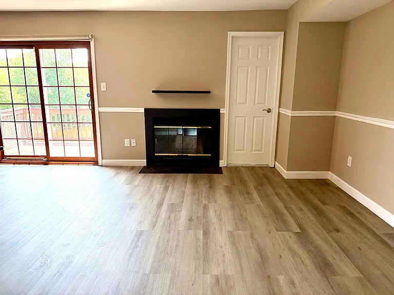 103 Bedford Pl — Photo 10
