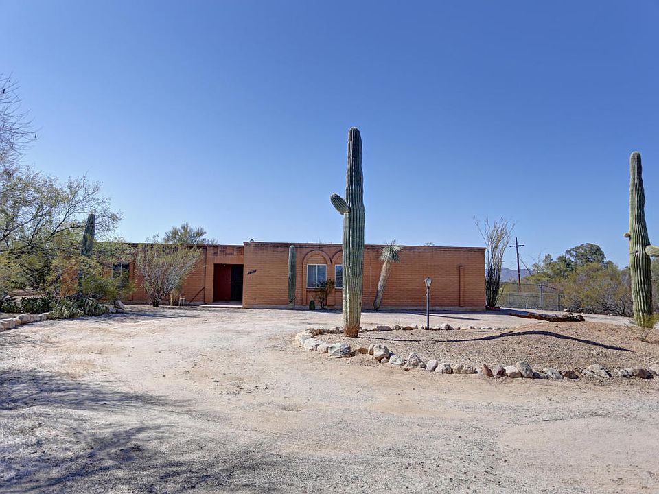 1st image of 1721 W Caspian Dr