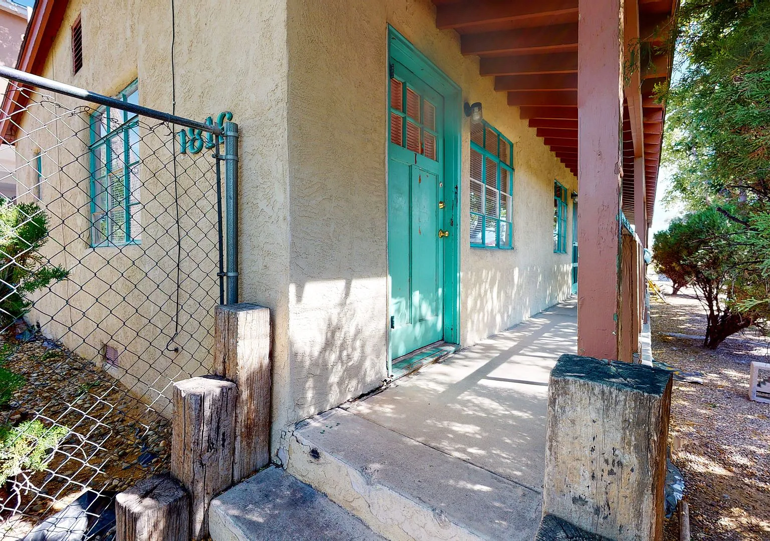 1816 — Photo 3
