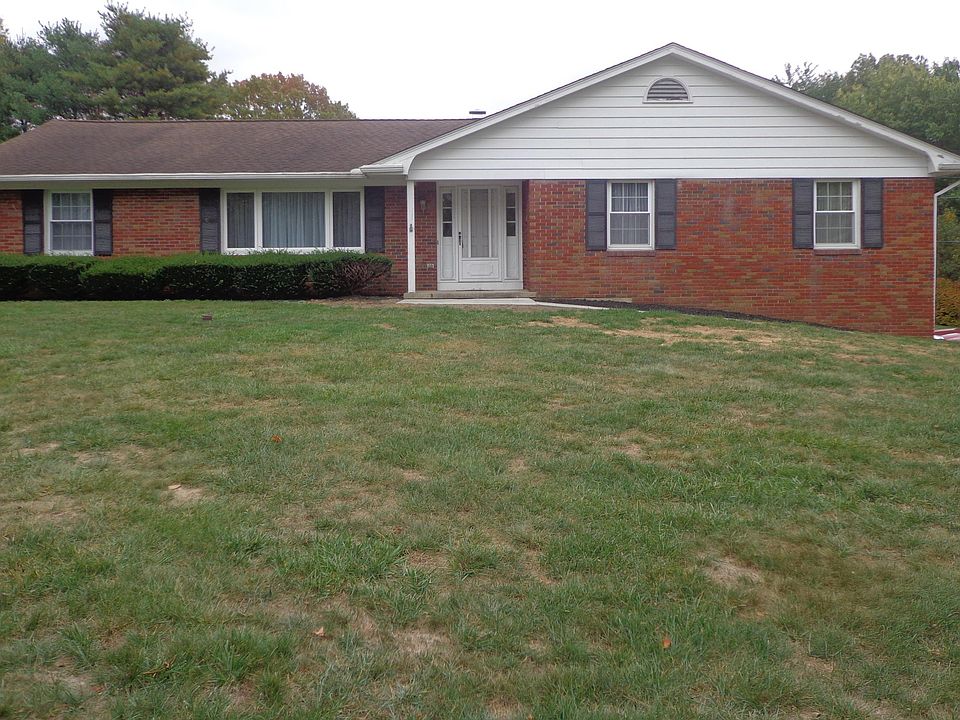 1st image of 1842 Rosewood Dr NE