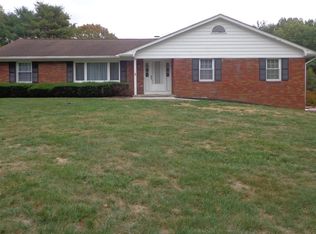 1842 Rosewood Dr NE, Lancaster, OH 43130