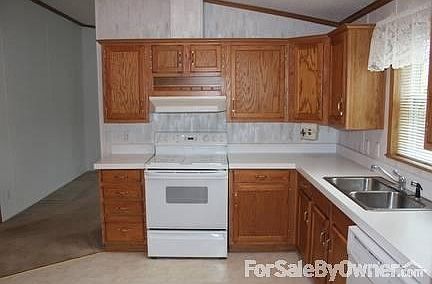Kitchen with appliances
