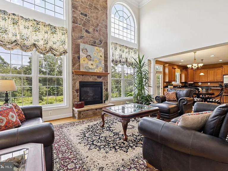26368 Strathaven Ct — Photo 8