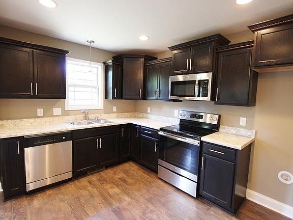 3rd image of 13 Magnolia Pl Lot 13