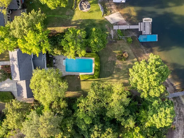 549 Shadowood Dr, Irmo, SC 29063