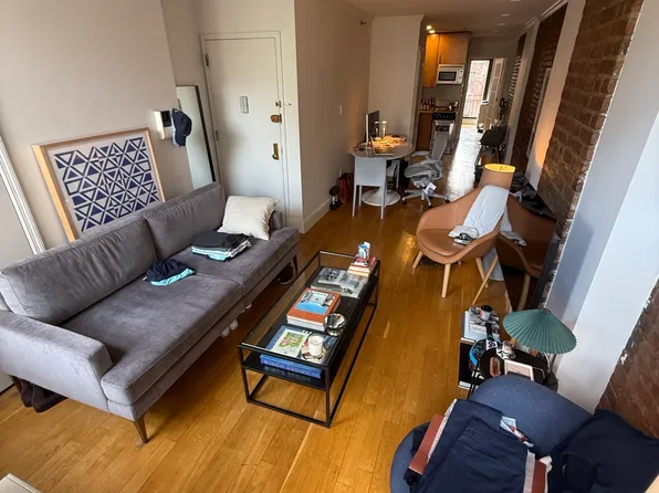 228 Mott St APT 3A, New York, NY 10012