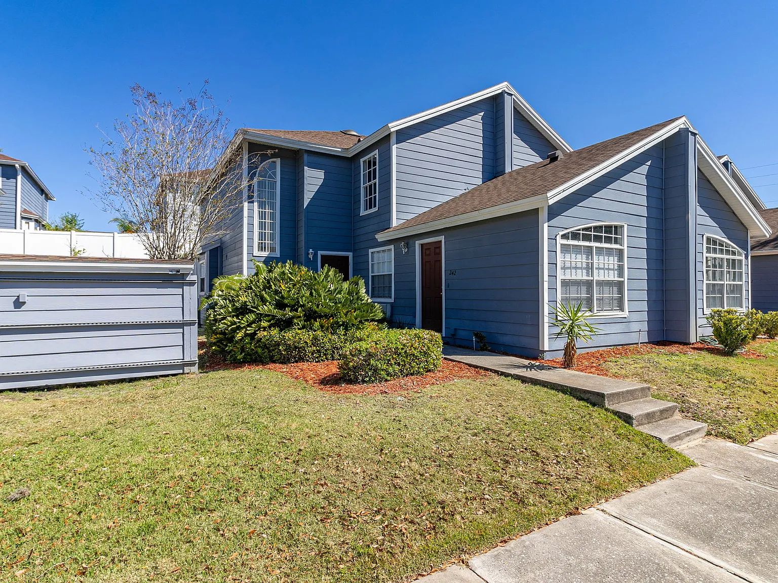 3 bed, 1748 sqft, $1,800 — Photo 4