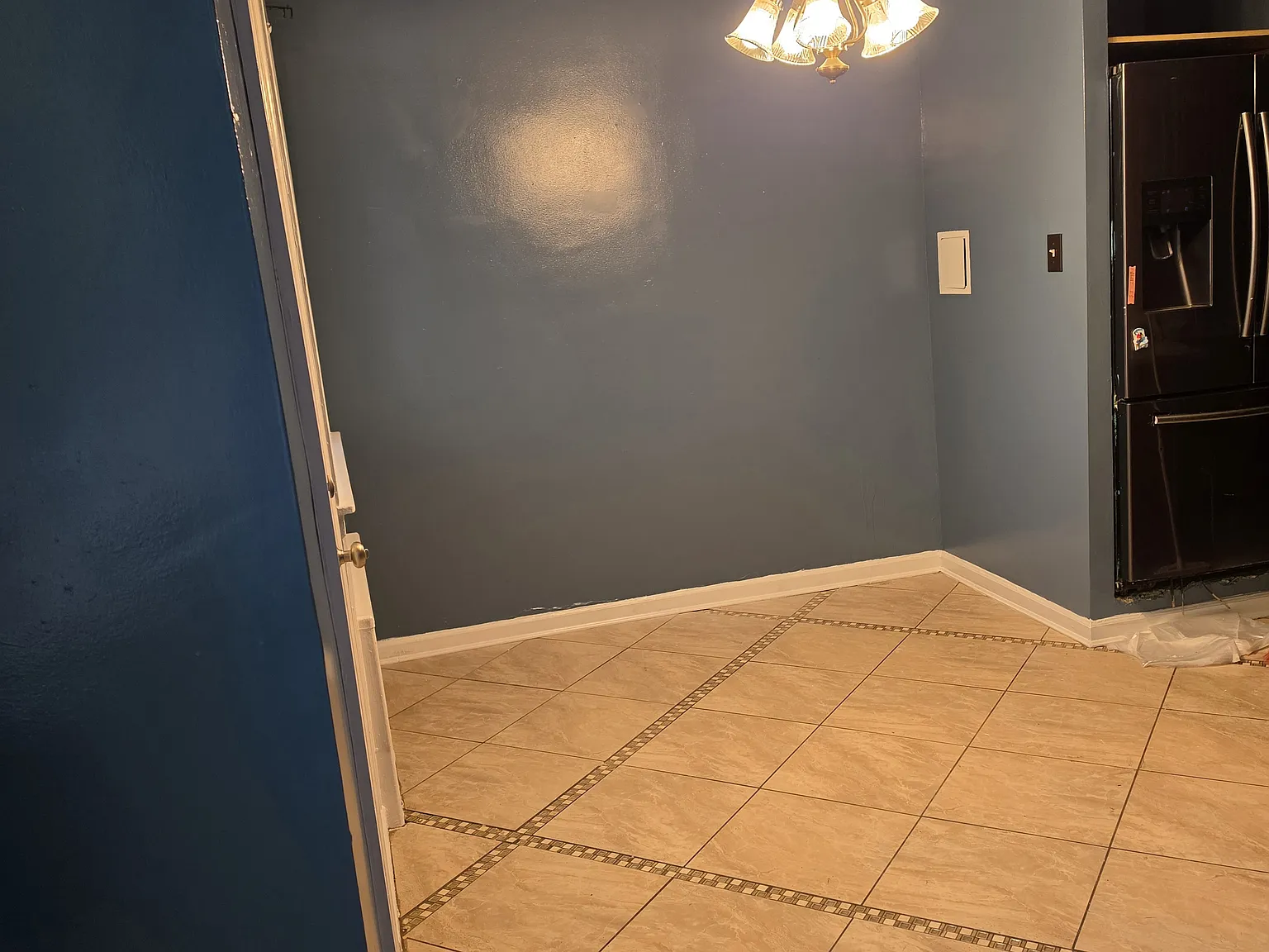 3 bed, 1236 sqft, $3,500 — Photo 4
