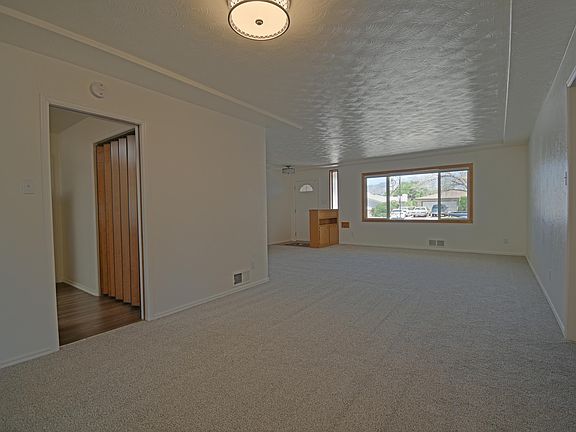 5th image of 1217 Cardenas Dr NE