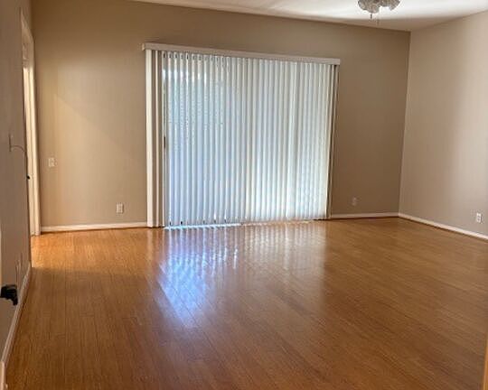 2nd image of 95 Esplanade St