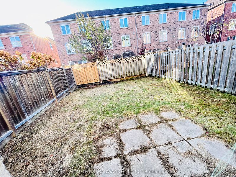Markham Townhouse for rent - 4 Bedrooms — photo 18