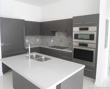 7751 NW 107th Ave APT 819, Doral, FL, 33178