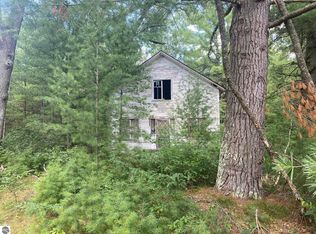 17862 Old House Rd, Wellston, MI 49689