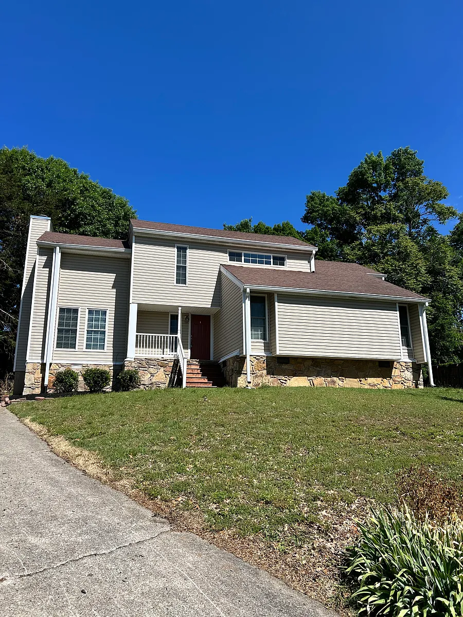 Building Photo - 409 Montego Cv